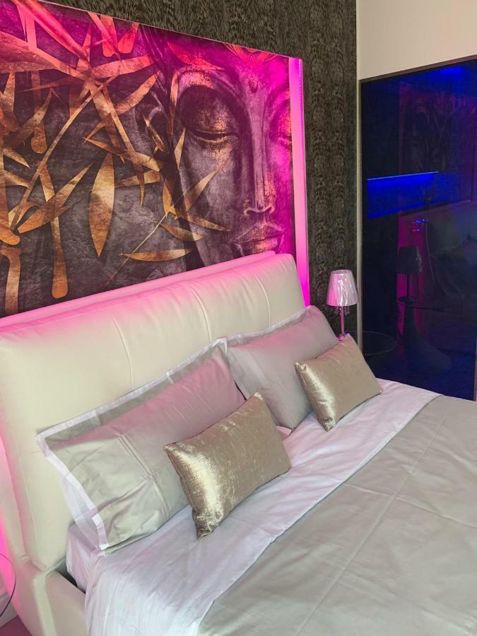 Luxury Suite Римини Экстерьер фото
